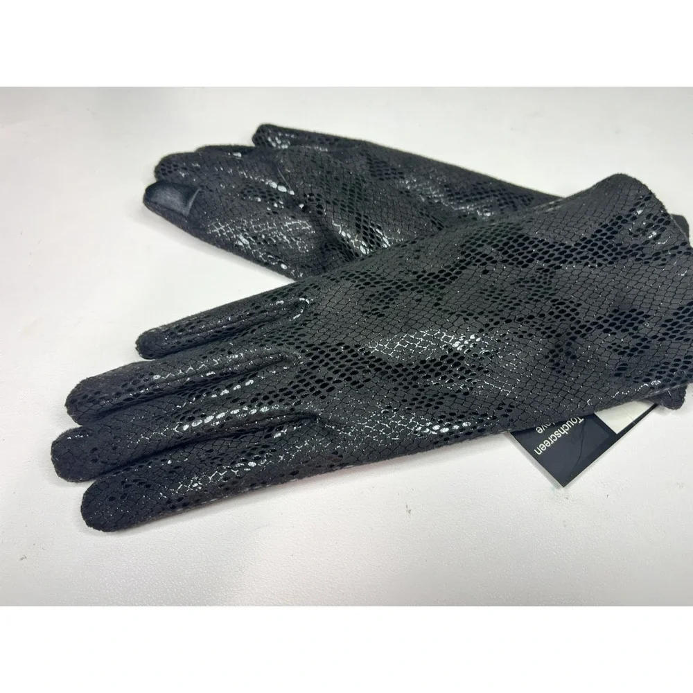 Marcus Adler Women's Faux Suede Reptile Touchscreen Gloves (one size) - NEW